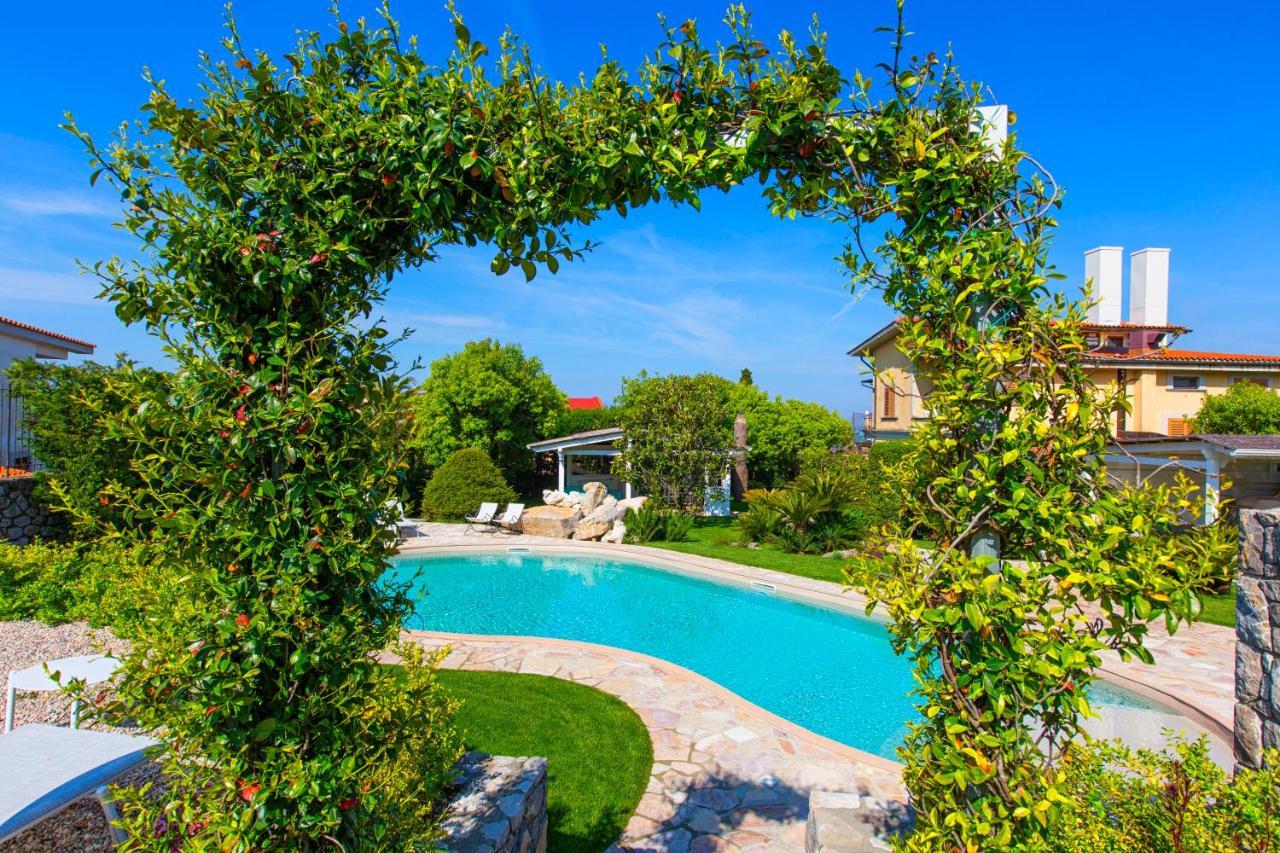 Amore Rentals - Resort Ravenna - Villa Cavaliere ماسّا لوبْرينسِ المظهر الخارجي الصورة